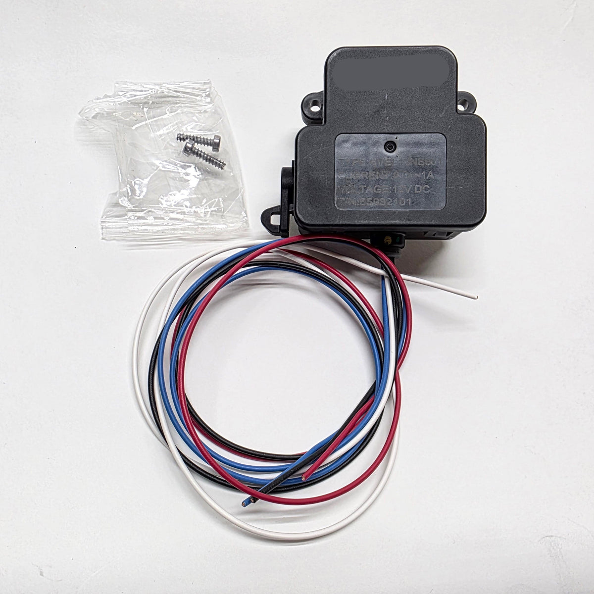 E-Lock for NACS/Tesla Charging Inlet – ampREVOLT